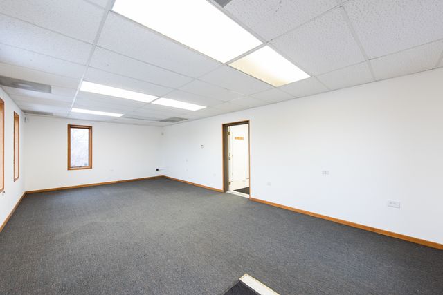 3401 16th St, Zion, IL 60099